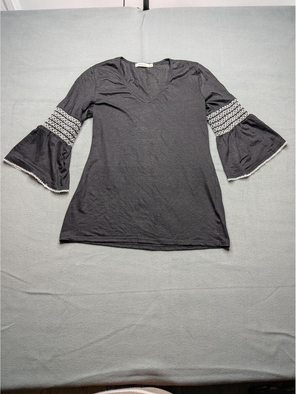 Redhaute T-Shirt Womens Small Gray Crochet Bell Sleeve Tunic Top Boho Casual - Picture 2 of 6